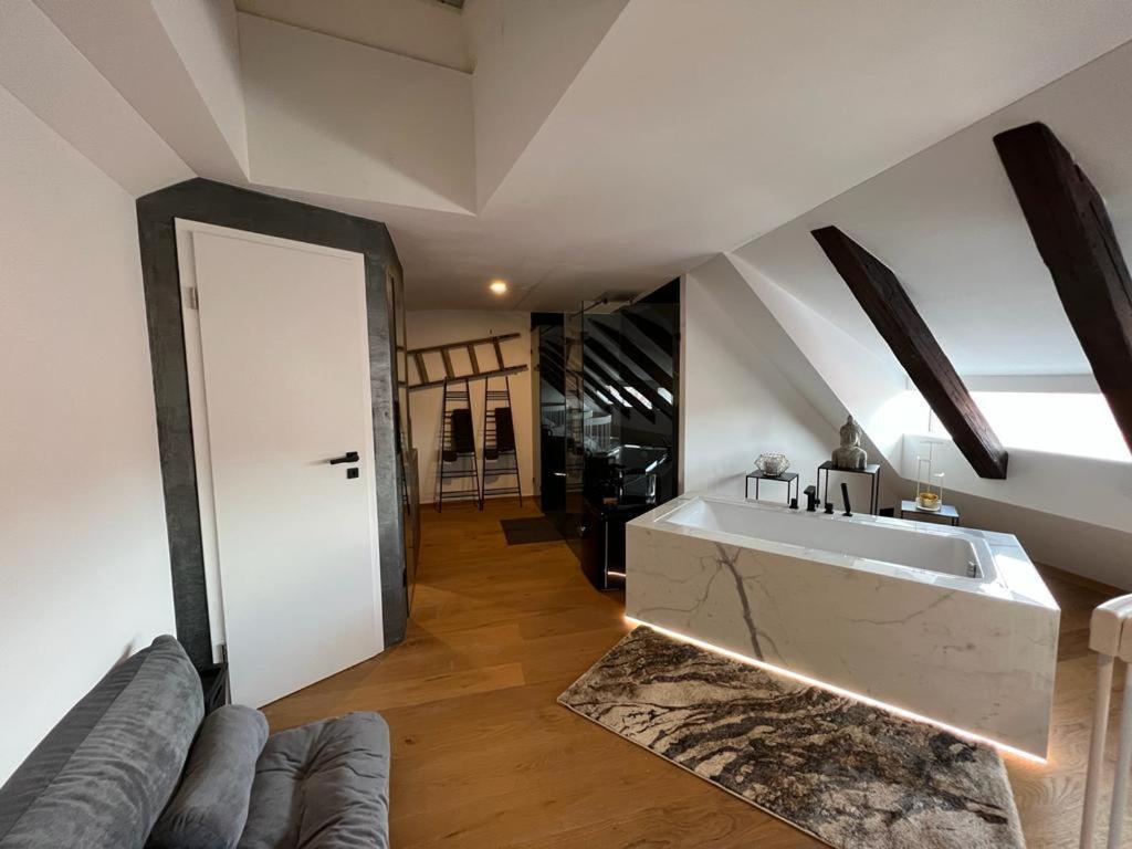 Unique Oldtown Apartment / Loft Nürnberg Exteriör bild